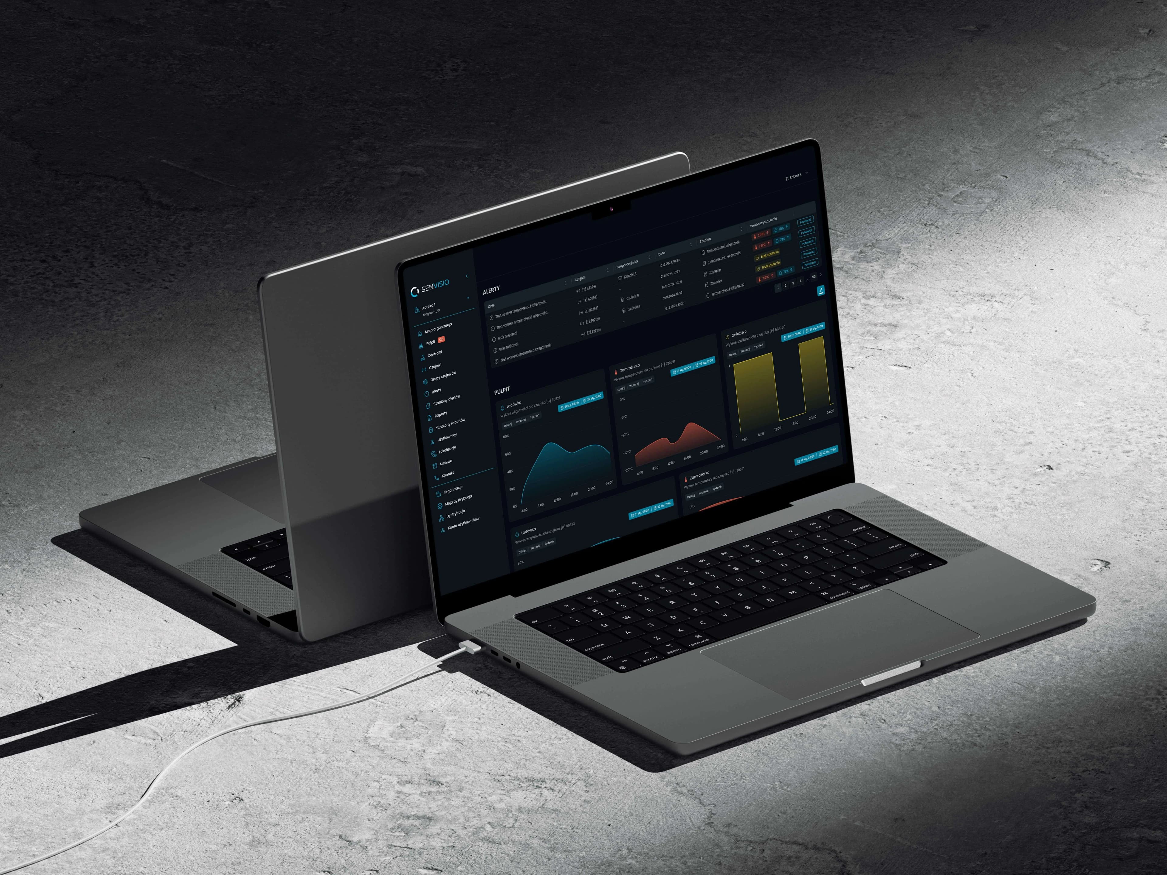 Podgląd aplikacji desktopowej SENVISIO na laptopie